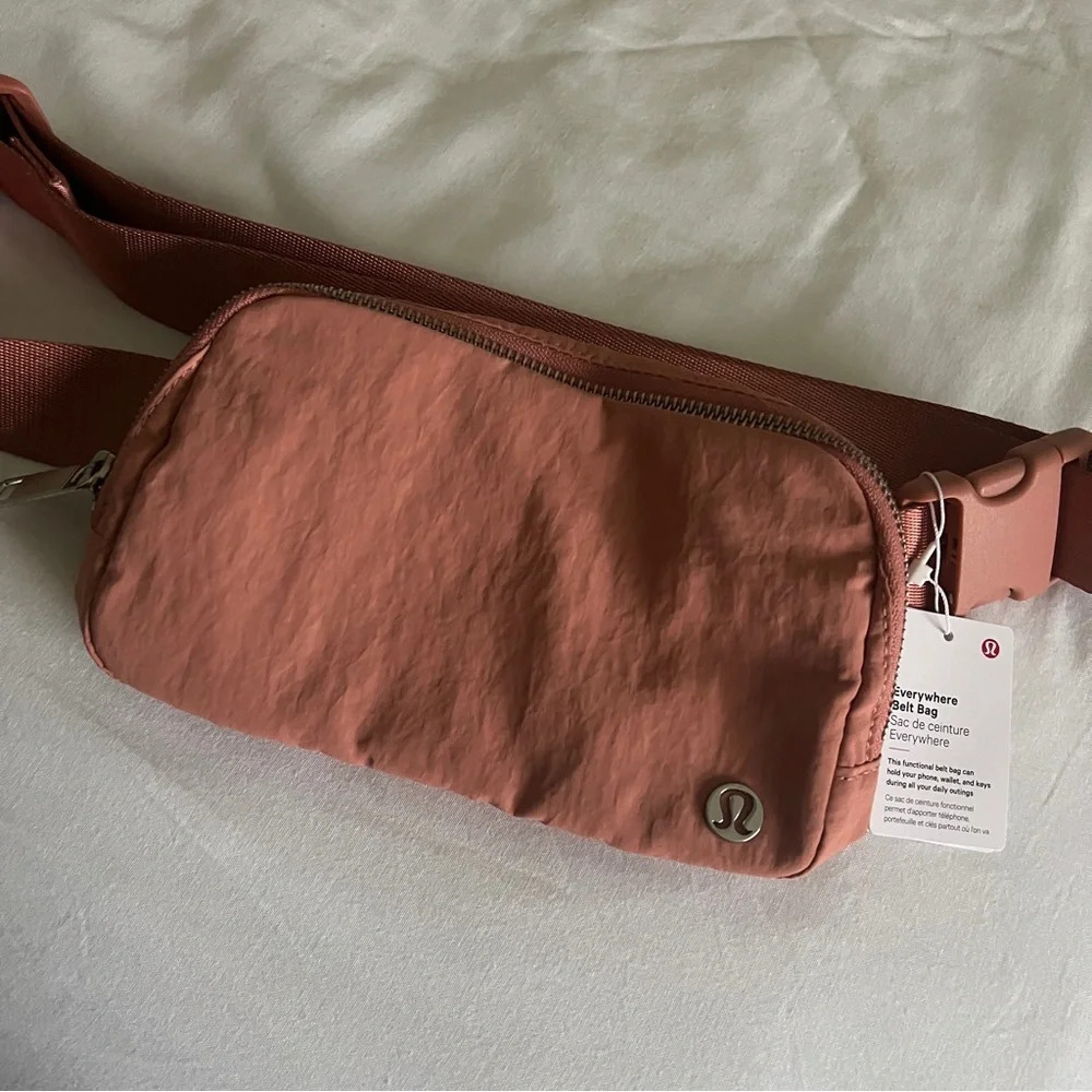 🆕 Lululemon OG Everywhere Belt Bag - Pink Savannah